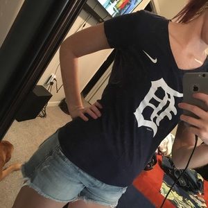 Nike Detroit tigers shirt
